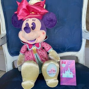 Minnie Main Attraction Mad Tea Party Plush